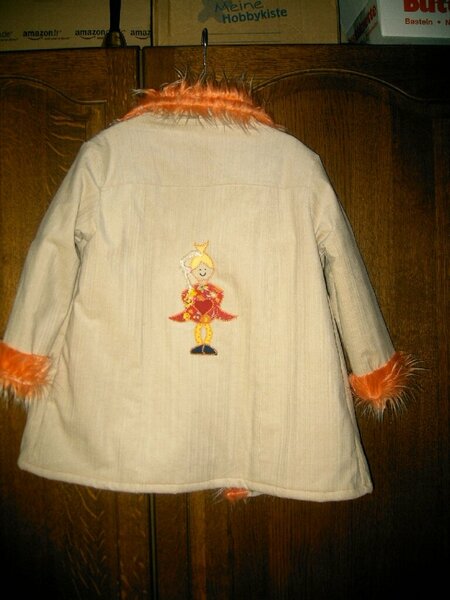 Zotteljacke von hinten