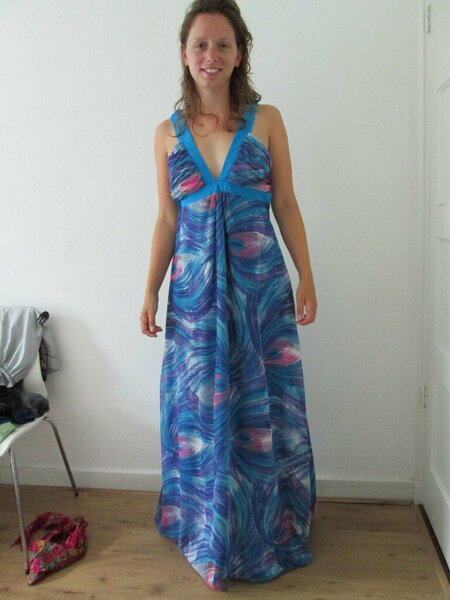 Kleid 123 Burda 5 / 2013