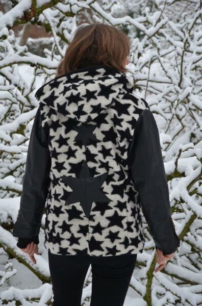 Upcycling Lederjacke trifft auf Wollstoff