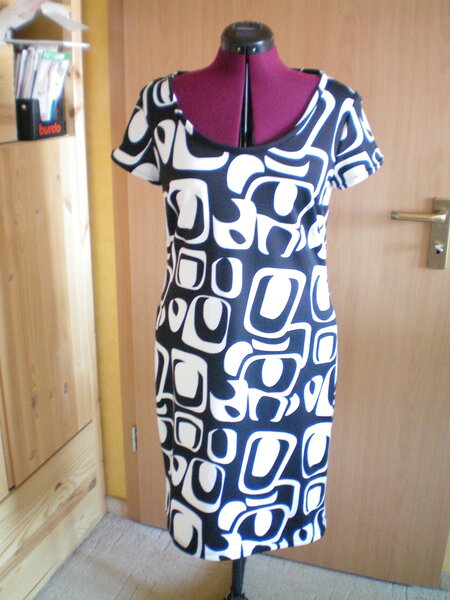 Jerseykleid Burda Easy 7970