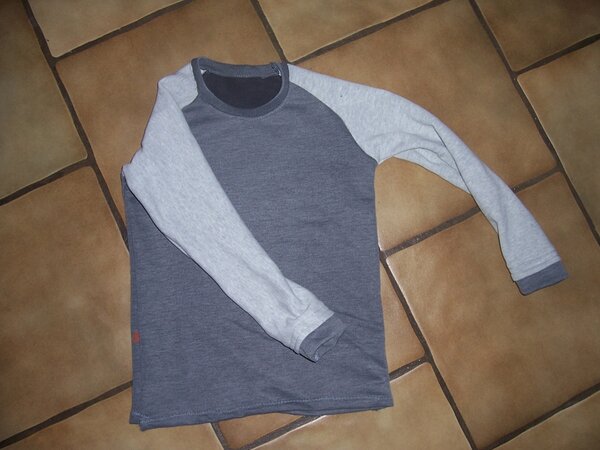 Raglanshirt aus alten Pullis