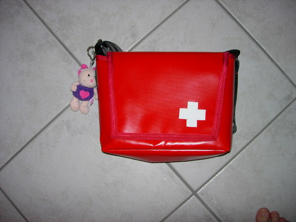 Geburstagsgeschenk aus Blache und Autogurten.