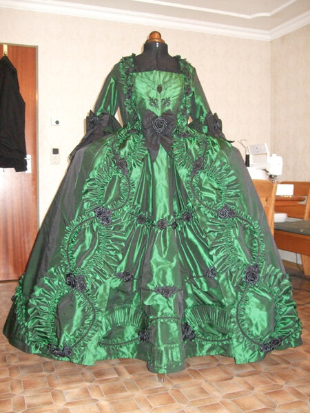 Kleid vorne fertig