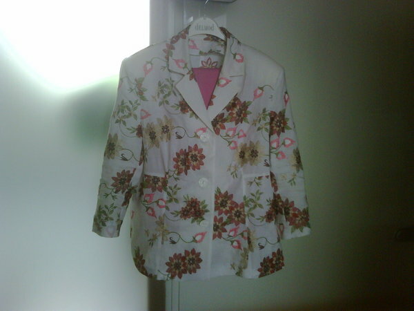 bestickte Leinenjacke