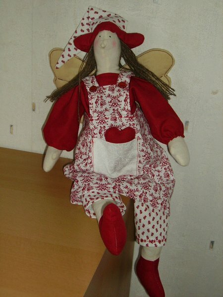 Tilda Engel rot weiß