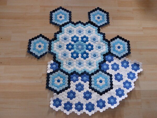 Hexagonquilt La Passion - ein Drittel der dritten Runde fertig
