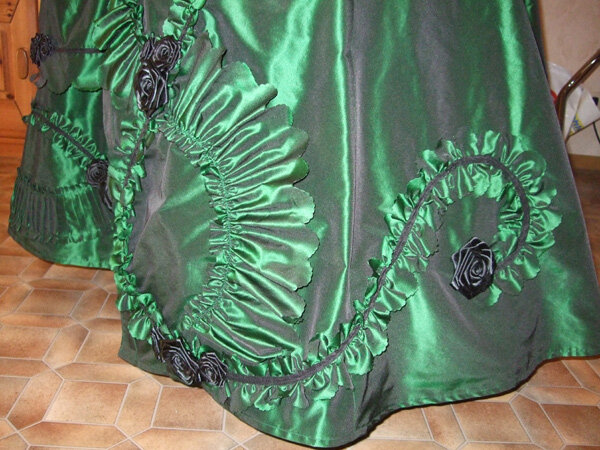 Manteau-Borte seitlich