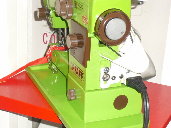 PFAFF 213 / Karstadt 3000
