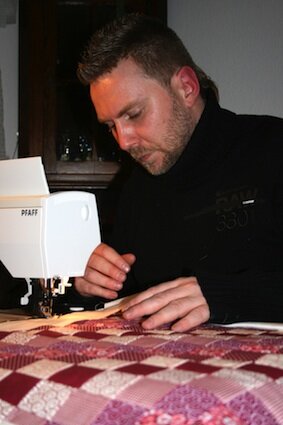 Ich war heute nicht ganz untätig, hab aber nicht viel geschafft von meinem "Möchte-Gern-Quilt"