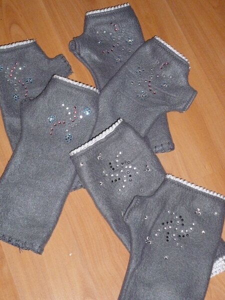 3 Pulswärmer/Handstulpen
für Töchterchen, ihre Freundin und Mich!
genäht Februar 2012