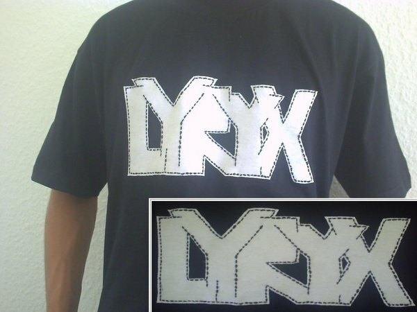 Lyryx Logo Black T Shirt, das erste T Shirt mit dem Lyryx Logo (Jerseyapplikation). Selfmade auf's T Shirt gebracht (am 30.8.'09).