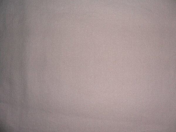 Stoff 66:
Leinen rosa mit leichtem Goldglitzer, wirkt festlich
vorgewaschen
136 x 104 => 1,41 m²