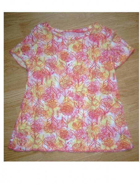 TShirt in bunt