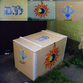 eine spielkiste für David,selbst gemalt