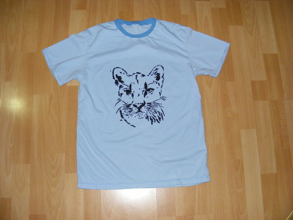 T-Shirt Gr. 164, Schnitt aus Ottobre, Puma mit HS-Schablone gemalt