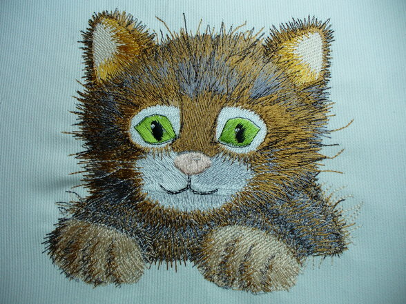 Furry cat

Selbsterstelltes Stickmuster nach einem Tutorial von SueLough