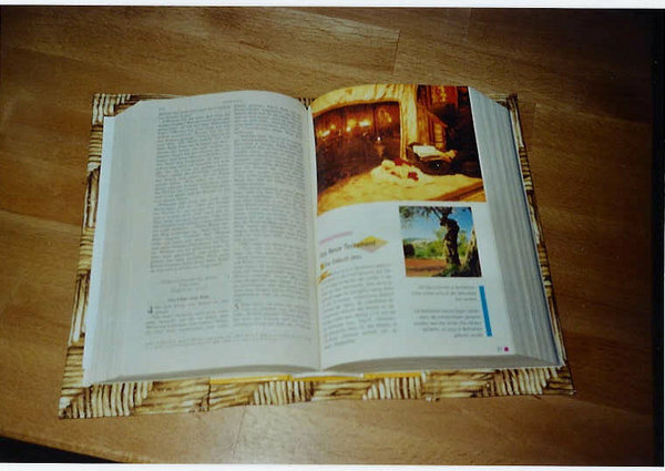 bibel diese wurde mit Stoff eingebunden