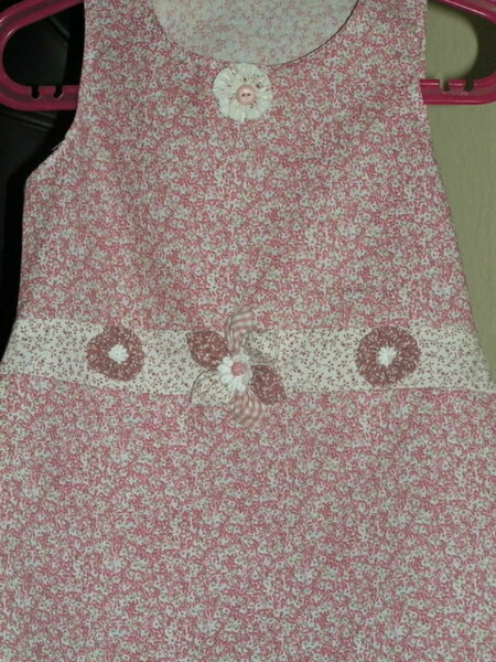 die Blümchen waren schon fertig...habe ich so mit im Stoffpaket dabei gehabt *freu*