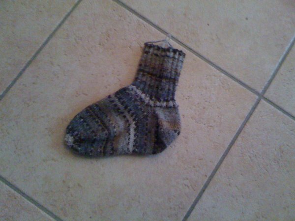 mein allererster Socken (viel zu weit)