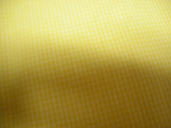 BW gelb mit weißen Karos davon gibt es zwei stück  1,50x 1,20