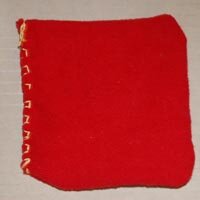 Für meine Tochter, das allererste nach Jahren genähte.
Meine Tochter steht auf Kontraste, deswegen der gelbe Faden :D