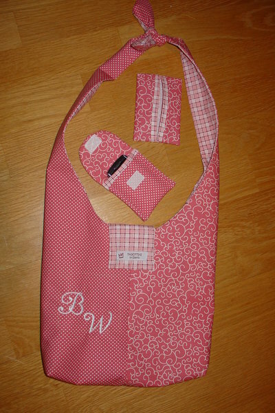 Und noch eine Tasche mit Handytasche und Tatüta