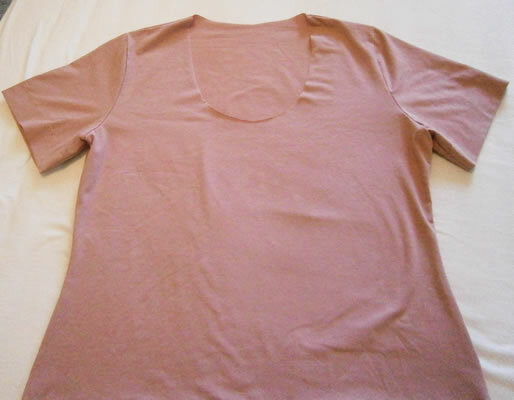 T-Shirt aus dünnerem (hoffentlich Viskose-)Jersey