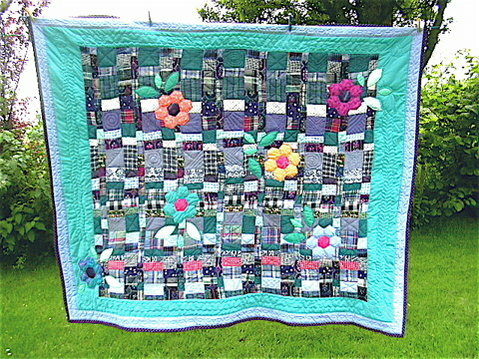 Friesenblumen hießt dieser Quilt, es ist ein eigener Entwurf