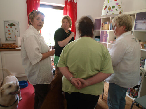 Bochumer Nähtreff

Bettina (Miss Tara), Stefie (Teddyfee), Petra (Kräuterlieschen) und Angelika (Haseangelika)