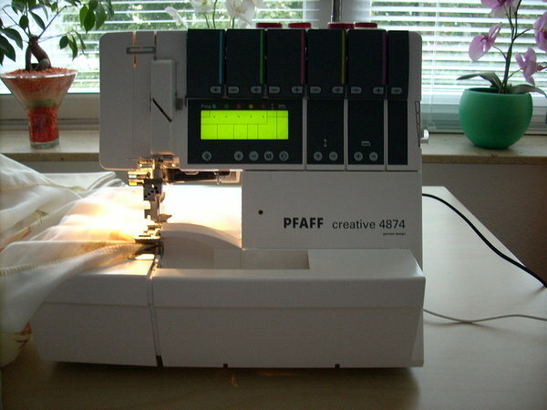 Pfaff creative 4874