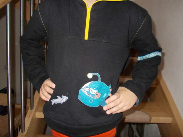 Oktonautenpulli von vorn