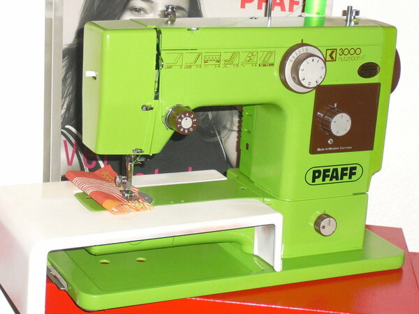 PFAFF 213 / Karstadt 3000