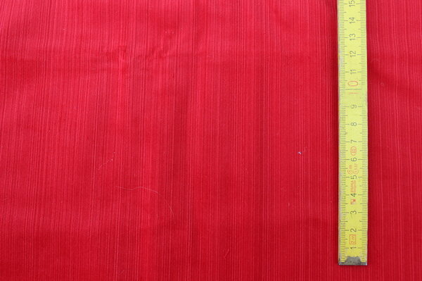 L2:
Stretch-Feincord knallrot
Eigentümer: *dummy*
Reservierung: Liabell
140 x 153 => 2,14 m²