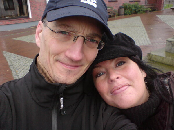 Nordsee 2008 mit "the one and only" mein Angetrauter mit dem ich jetzt sage und schreibe 18 Jahre zusammen bin!!!