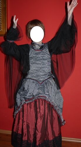 01- Vampirkostüm 2012