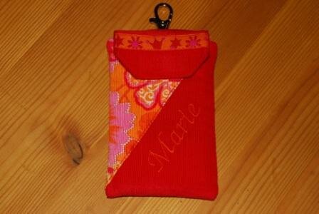 meine erste selbstgenähte Handytasche - ein Geschenk für ein 14 jähriges Mädchen zu Konfirmation