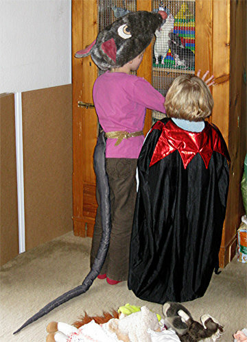 ratten-kostüm von hinten