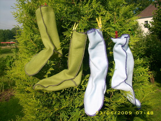 Sockenparade 
Kuschelsocken aus Fleece. ich habe einfach einen alten Socken zerschnitten ;)