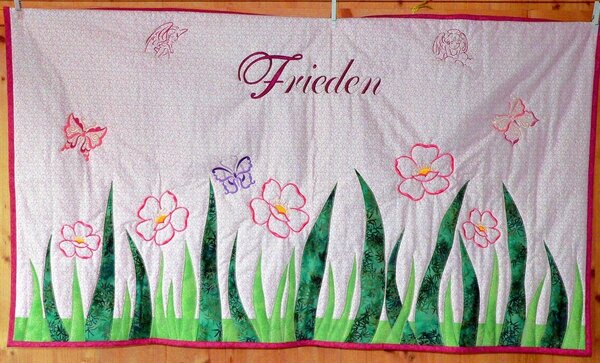 ein zweiter Wandbehang