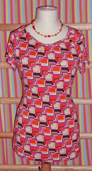 Shirt mit Tapetenmuster