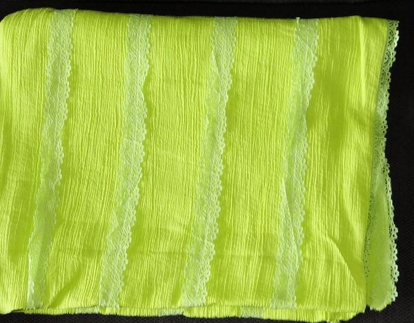 7)BW Crinkle helles, kräftiges grün,nicht neon TW 0,5
0,59x0,55 (ungedehnt)= 0,32m²