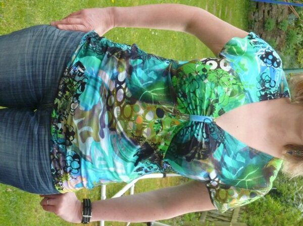 Shirt mit angeschnittenen Ärmeln, Modell 2 Stiched by you 2014 Frühling Sommer