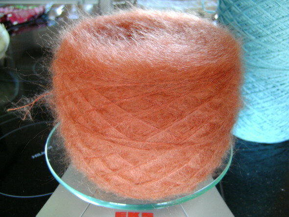 Kid Mohair zweifädig 123gr.

gibt es auch noch mehr, Konenbild ist das vorletzte in diesem Album