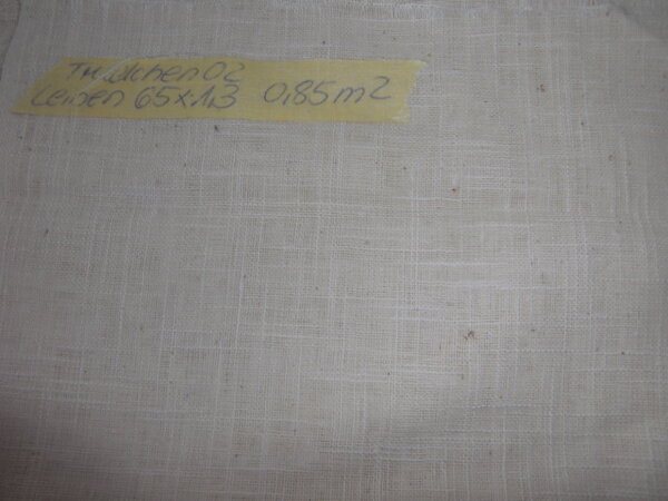 Leinen beige
0,65x1,3-0,85m²