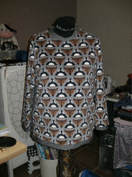 Kuschelpulli aus Fleece und mit Jerseyeinsätzen Gr. 48