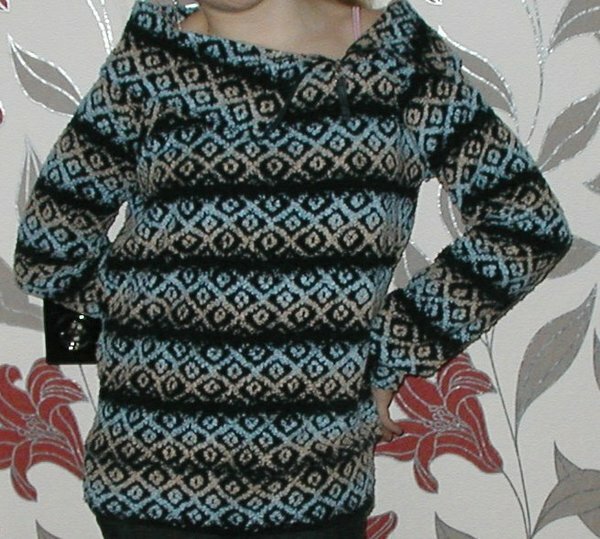 Pullover bunt
