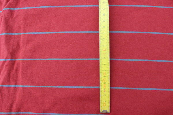 K7:
Sanetta Jersey rot-grau
Eigentümer: littlelursa
Reservierung: mcmopel
140 x 100 => 1,40 m²