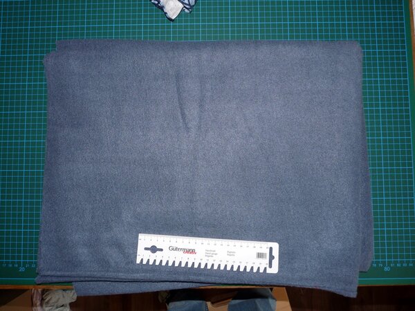 Fleece, ziemlich elastisch