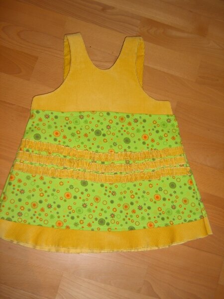 Trägerkleid Gr. 80 Rückseite