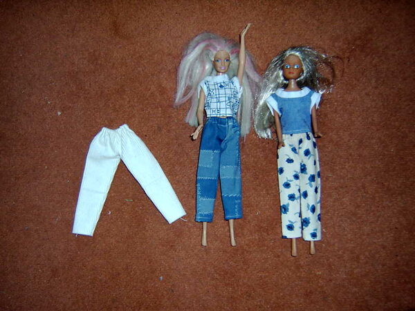 Barbie Hosen und Shirts